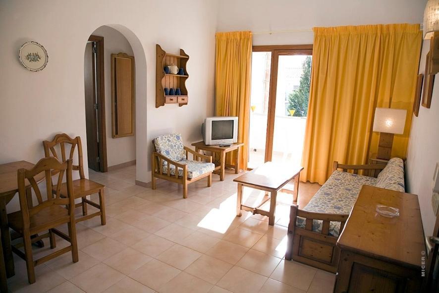 Apartamentos Leo Port de Pollença Exteriér fotografie